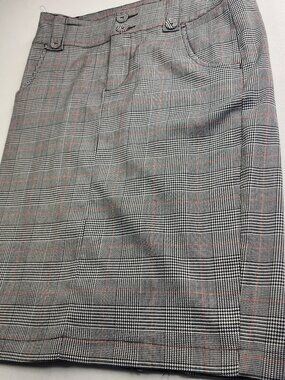 BBJ L.A. Woman's Medium M Black Red White Plaid Pencil Skirt Midi Button Career